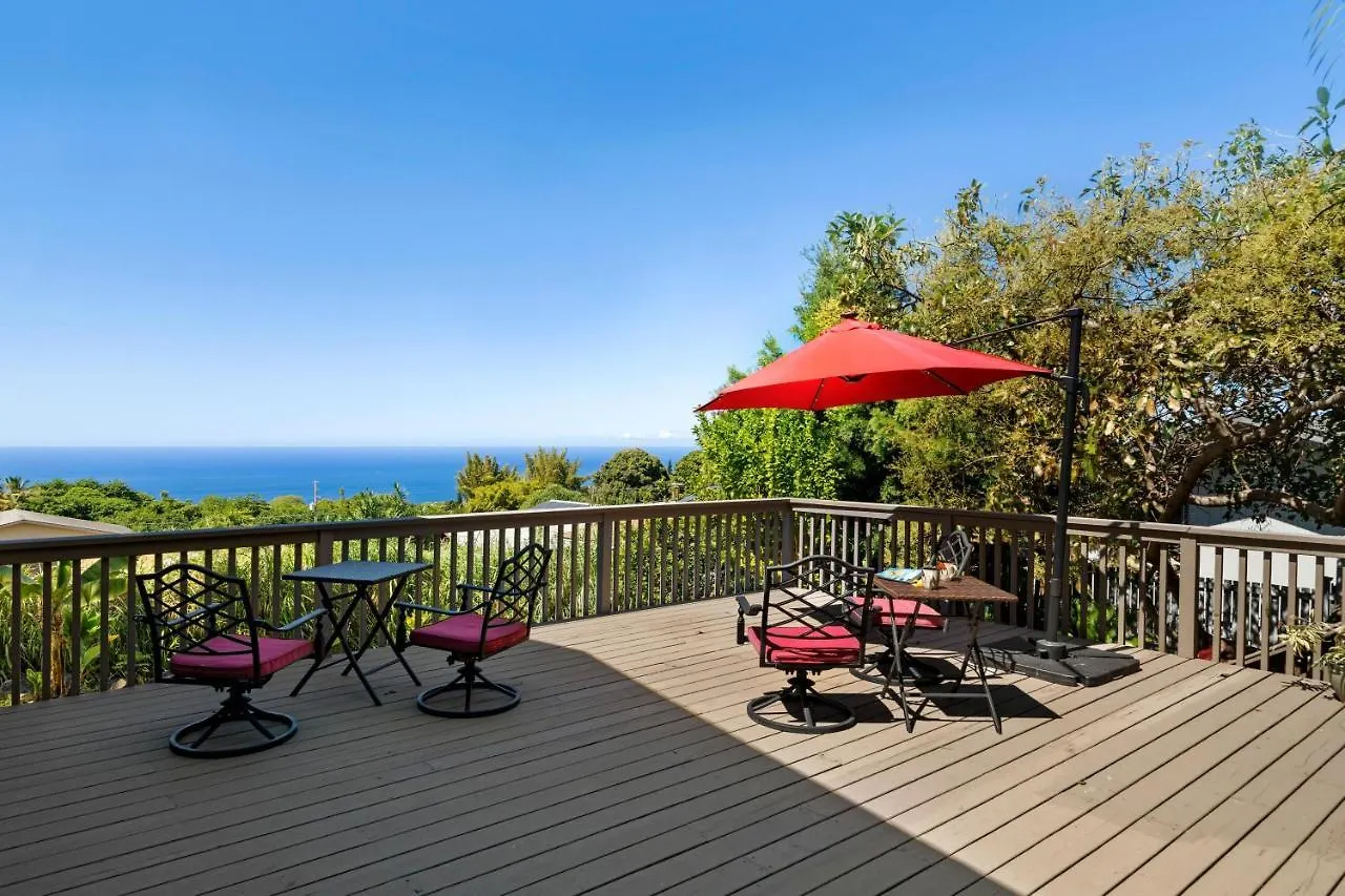 Halekii Sunset Beautiful 4 Bedroom Kealakekua Home 0*,  USA