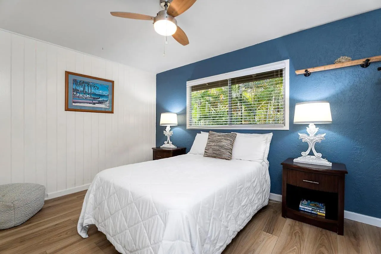 Halekii Sunset Beautiful 4 Bedroom Kealakekua Home