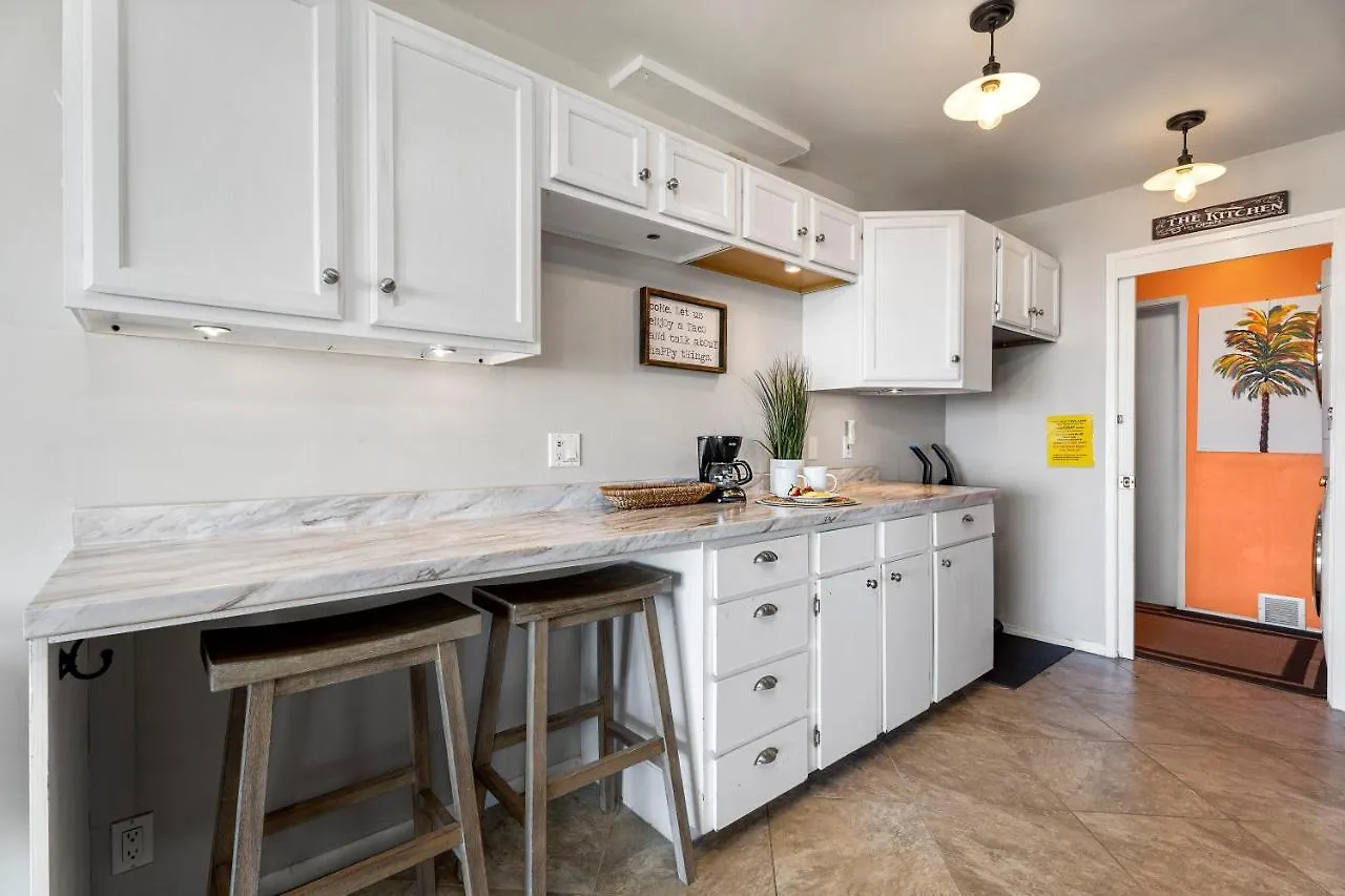 Halekii Sunset Beautiful 4 Bedroom Kealakekua Home